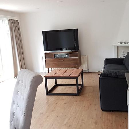 Chalet Op De Veluwe # Linde Putten Esterno foto