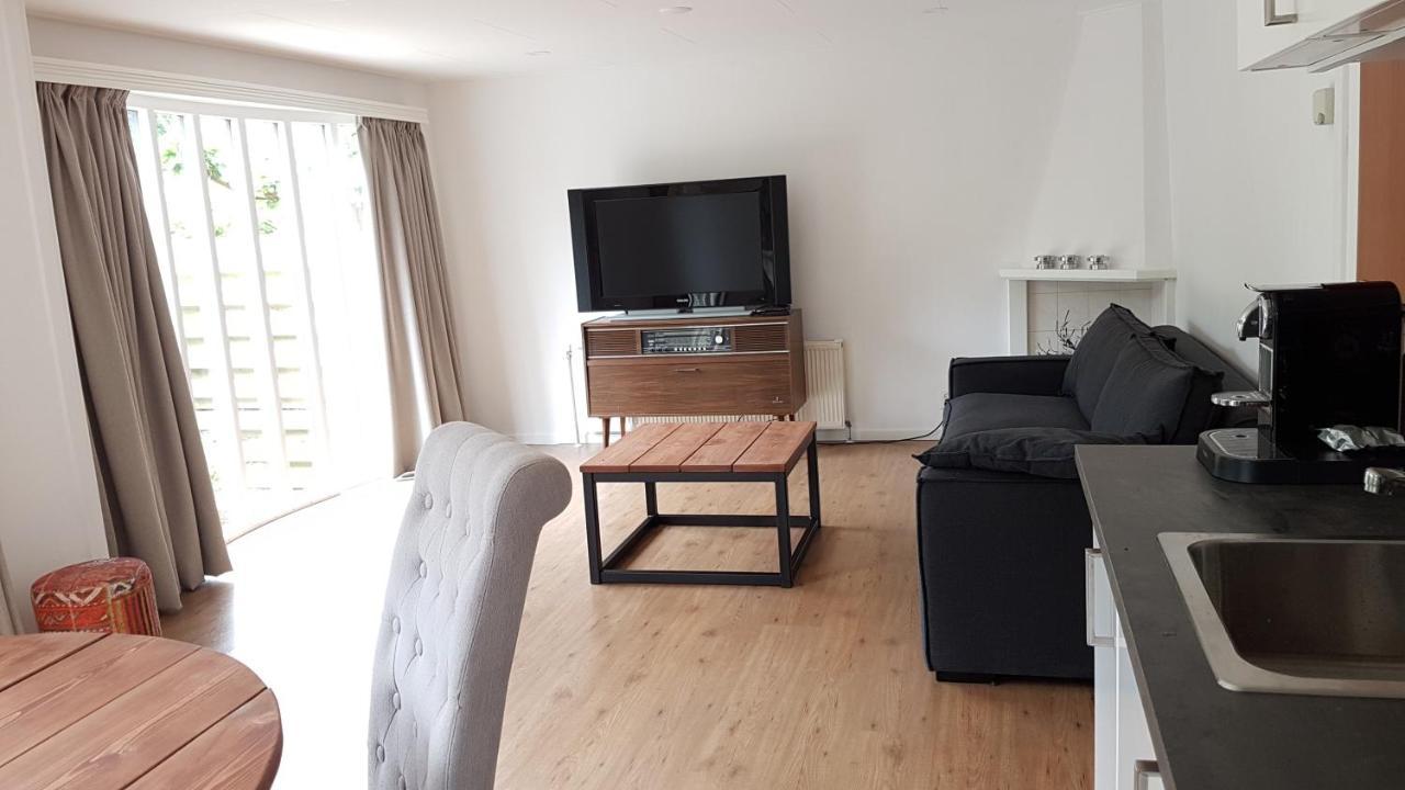 Chalet Op De Veluwe # Linde Putten Esterno foto