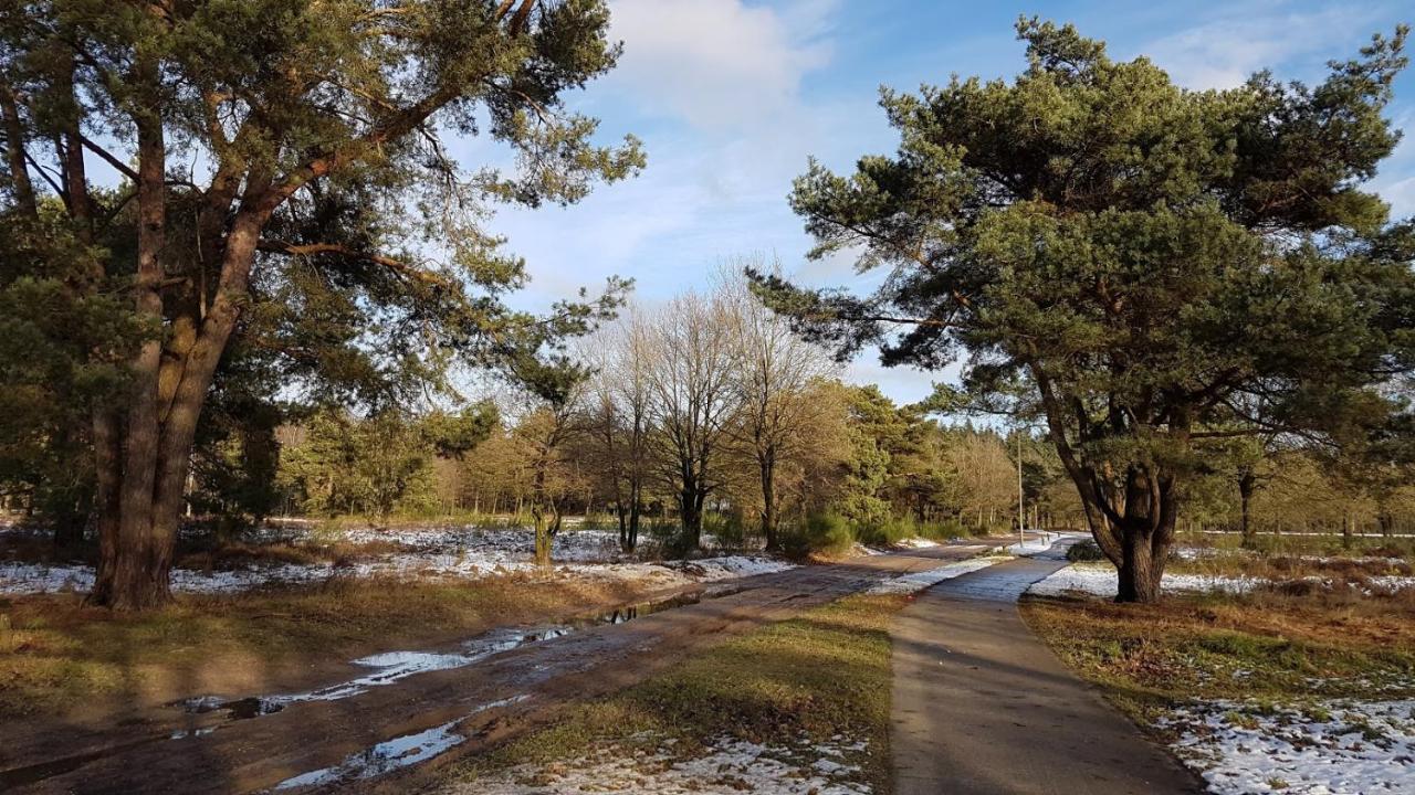 Chalet Op De Veluwe # Linde Putten Esterno foto